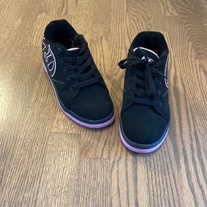 Womens size 7 Heelys